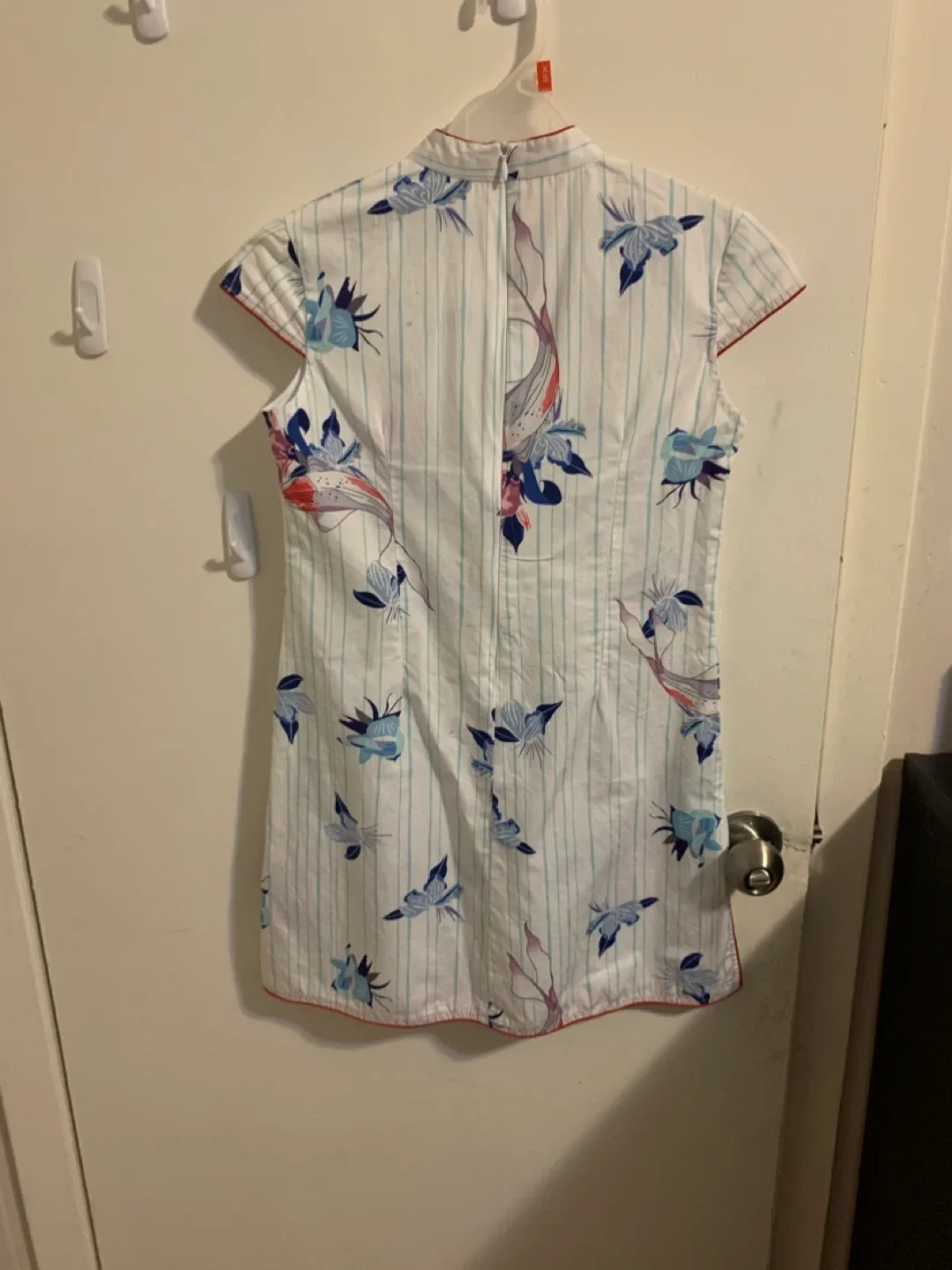 Girl’s Dresses image indicator(5)