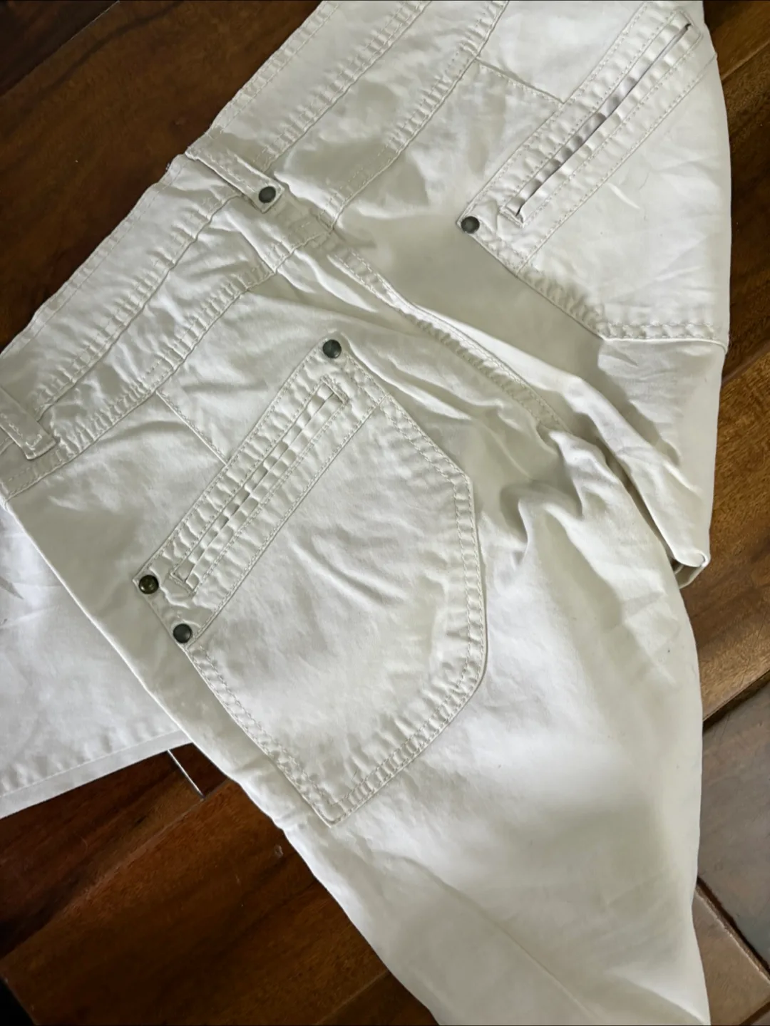 Zara White Cotton Blend Pants image indicator(4)