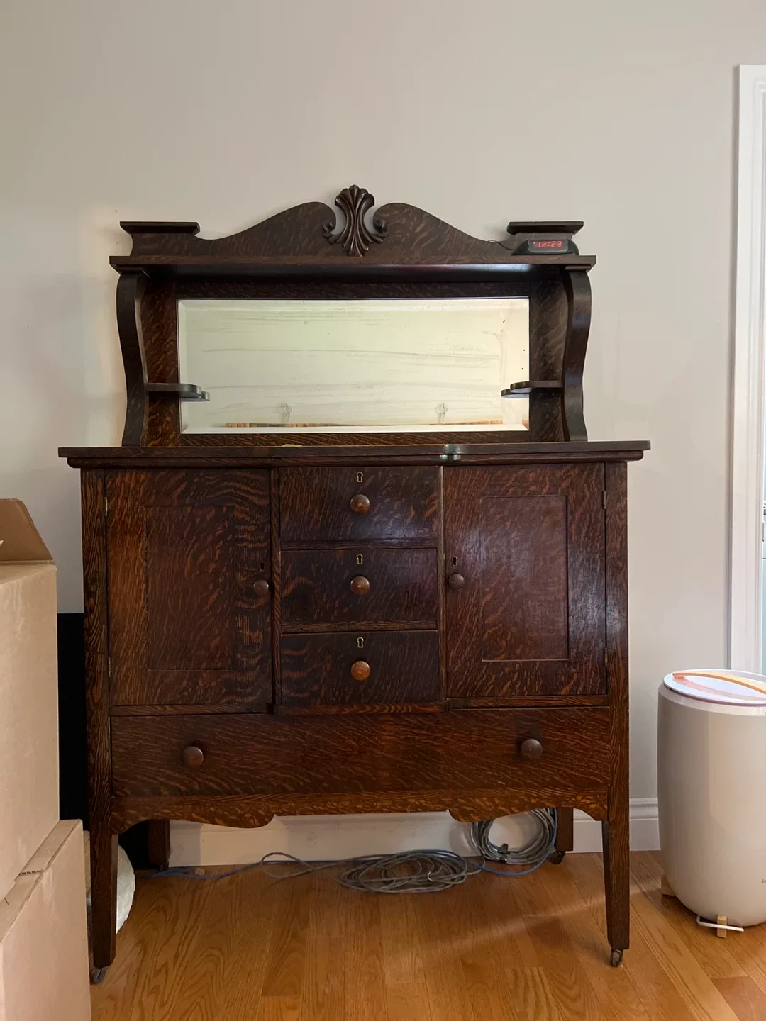 Antique Tiger Oak Sideboard with Mirror thumbnail
