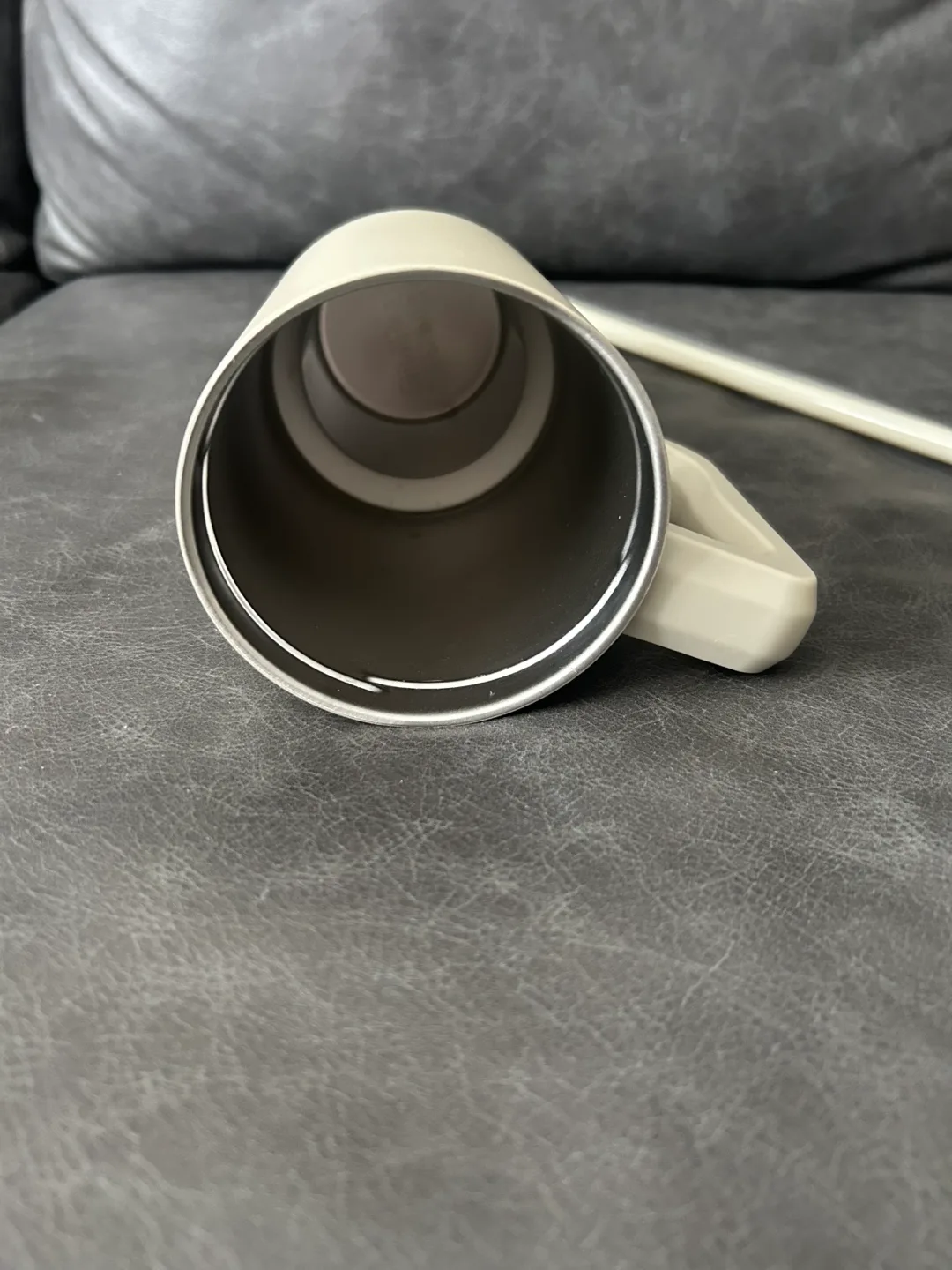 Simple Modern Insulated Tumbler with Handle image indicator(2)