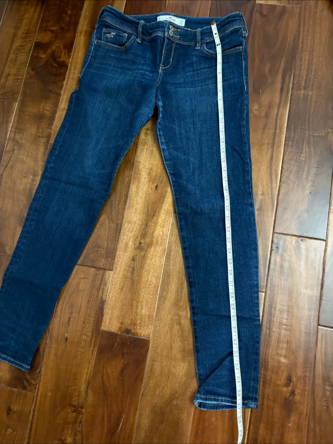 Hollister Dark Wash Jeans - Size 29/31 image indicator(6)