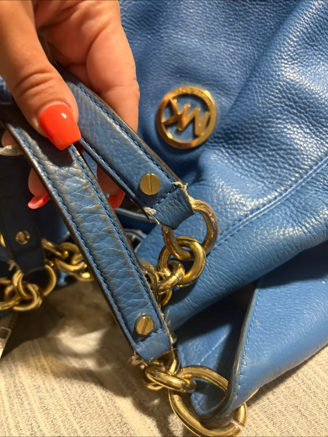 Michael Kors Blue Leather Chain Hobo Bag image indicator(4)