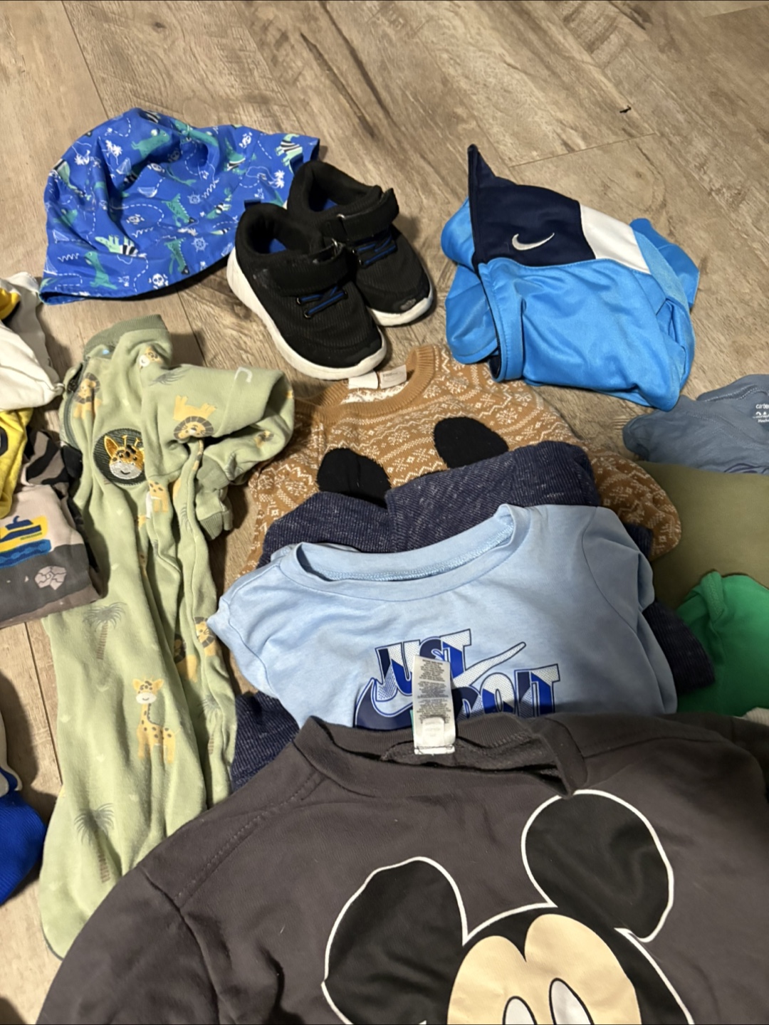 Kids' Clothing Bundle: Nike, Adidas, Disney & More - photo 4