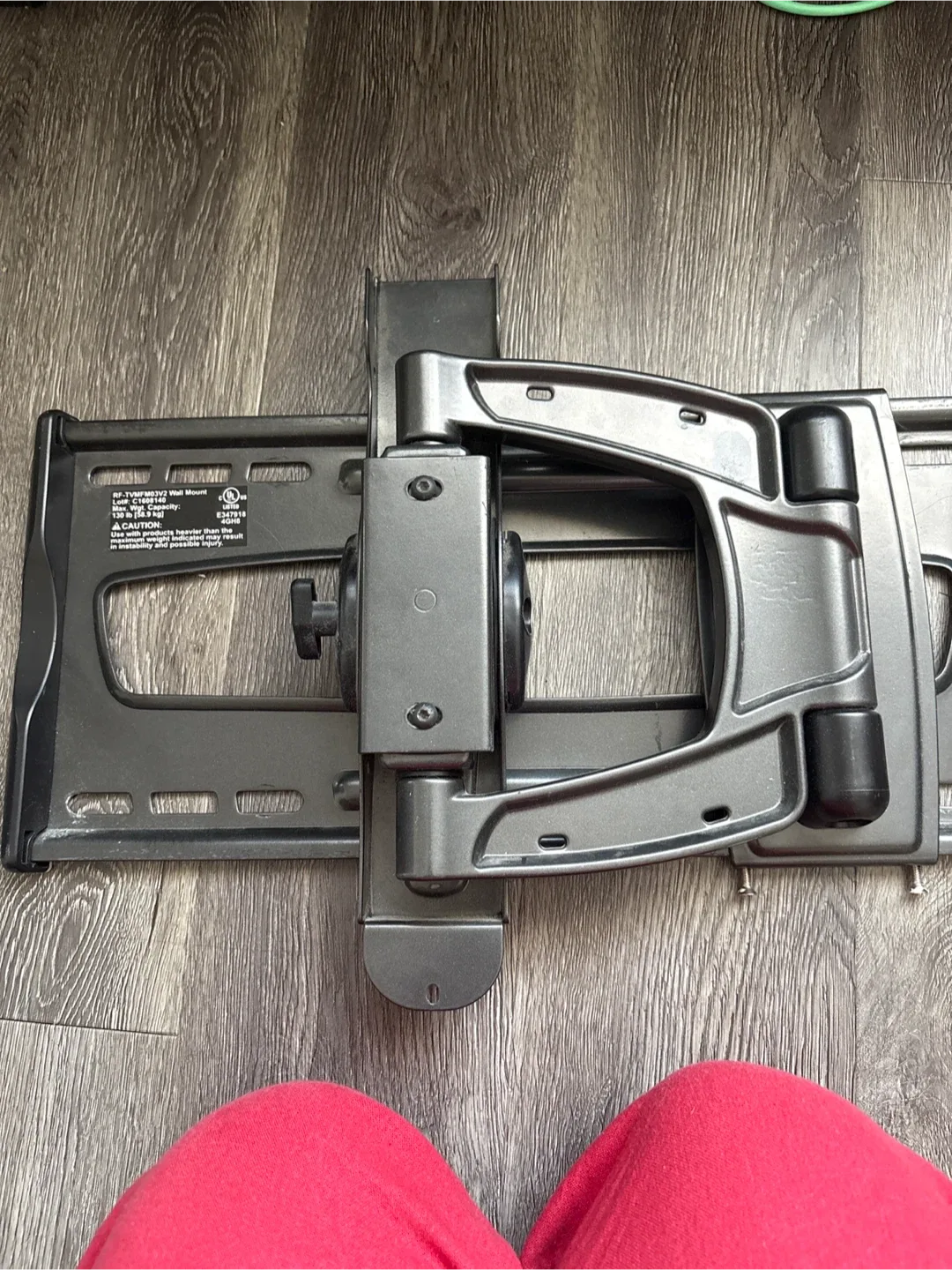 LG Flatron M4716S 47" LCD Monitor with Wall Mount