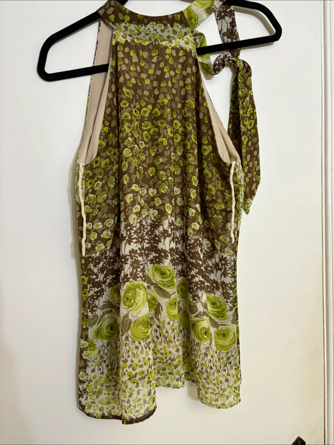 Reitmans Floral Halter Top - Size M thumbnail