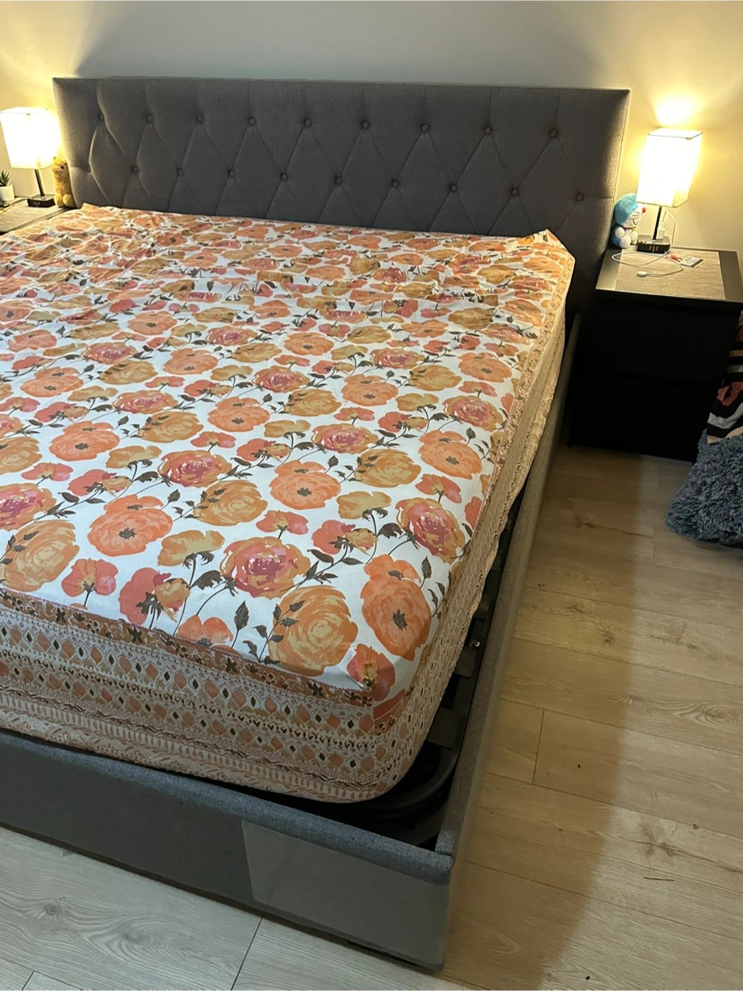 King size bed with storage - photo 3