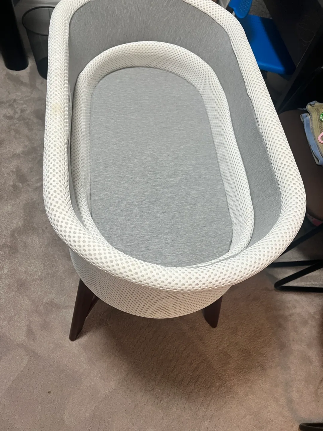 SNOO Smart Sleeper Bassinet - Excellent Condition image indicator(2)