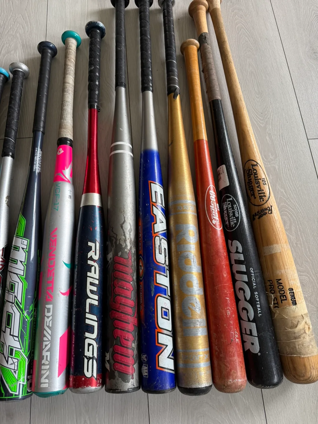 Baseball/Softball Bats - Louisville Slugger, Easton, Rawlings