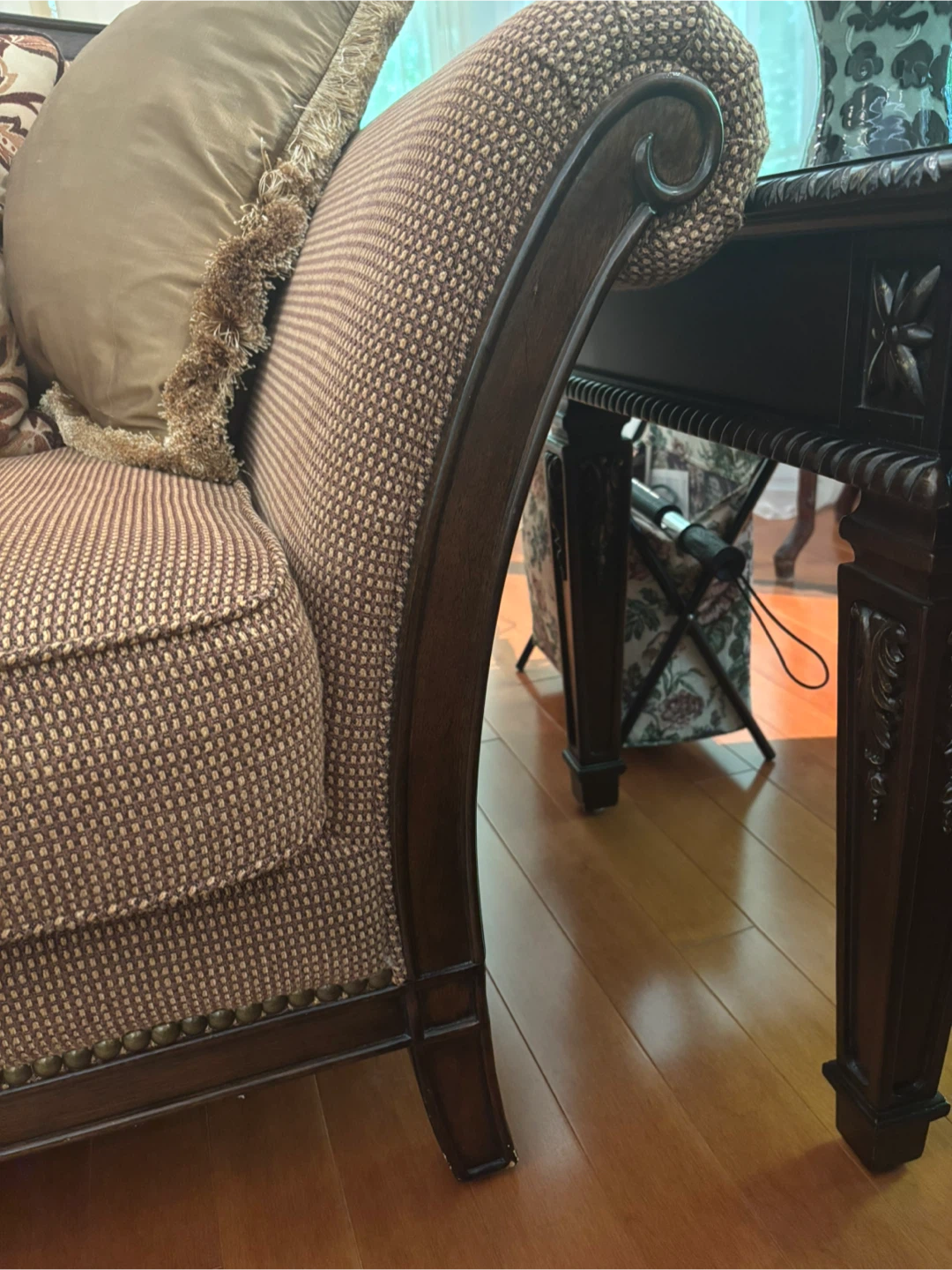 Comfortable Sofa for 3 seats with cushions - photo 4