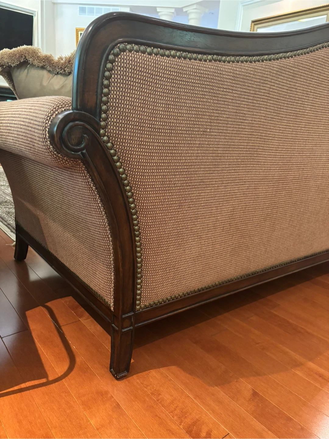 Comfortable Sofa for 3 seats with cushions - photo 2