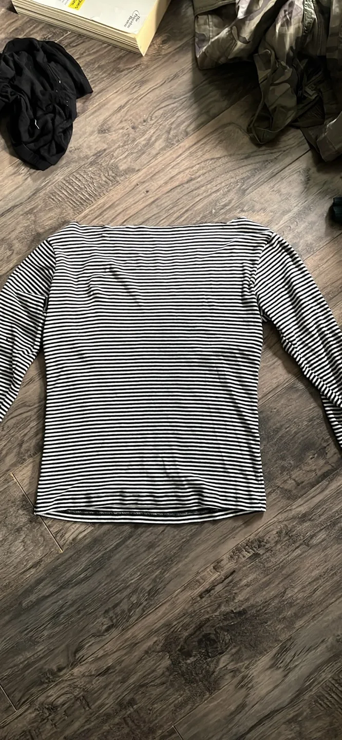Brandy Melville Striped Long Sleeve Shirt image indicator(3)