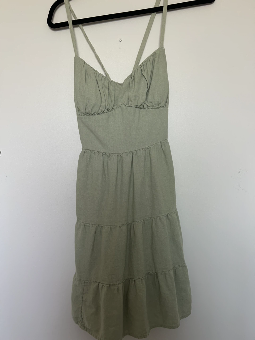 Hollister S mini dresses - $20 each or $50 for all 3 - photo 3