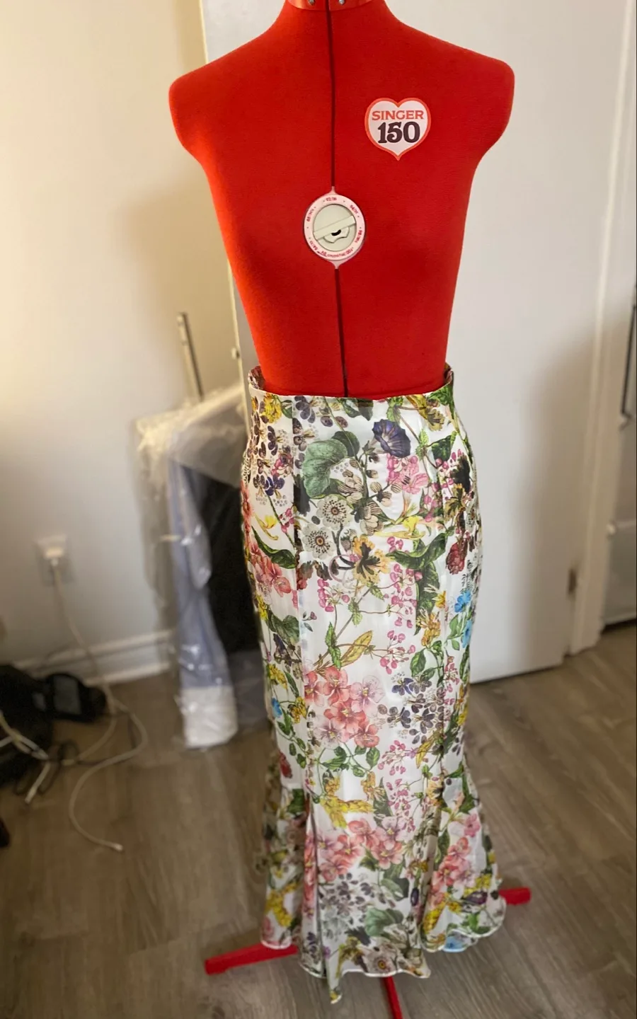 Marciano by Guess Floral Skirt - Size 6 thumbnail