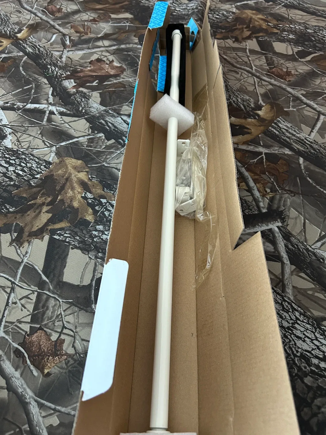 New White Curtain Rod 28-48in image indicator(3)