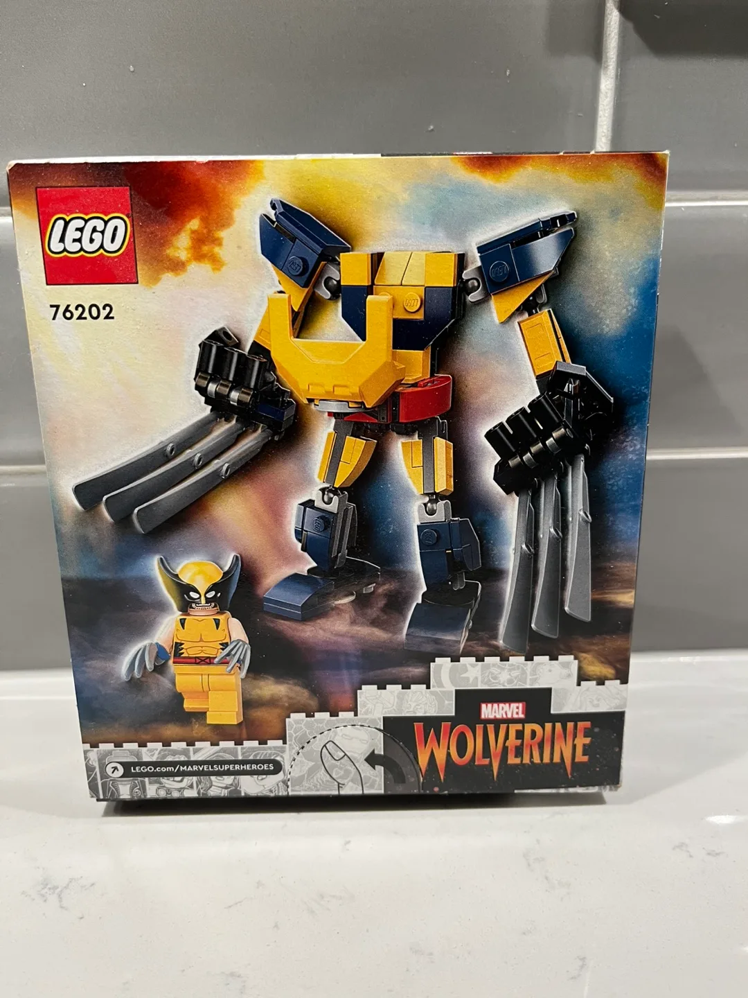 LEGO Marvel 76202 Wolverine Mech Armor image indicator(2)