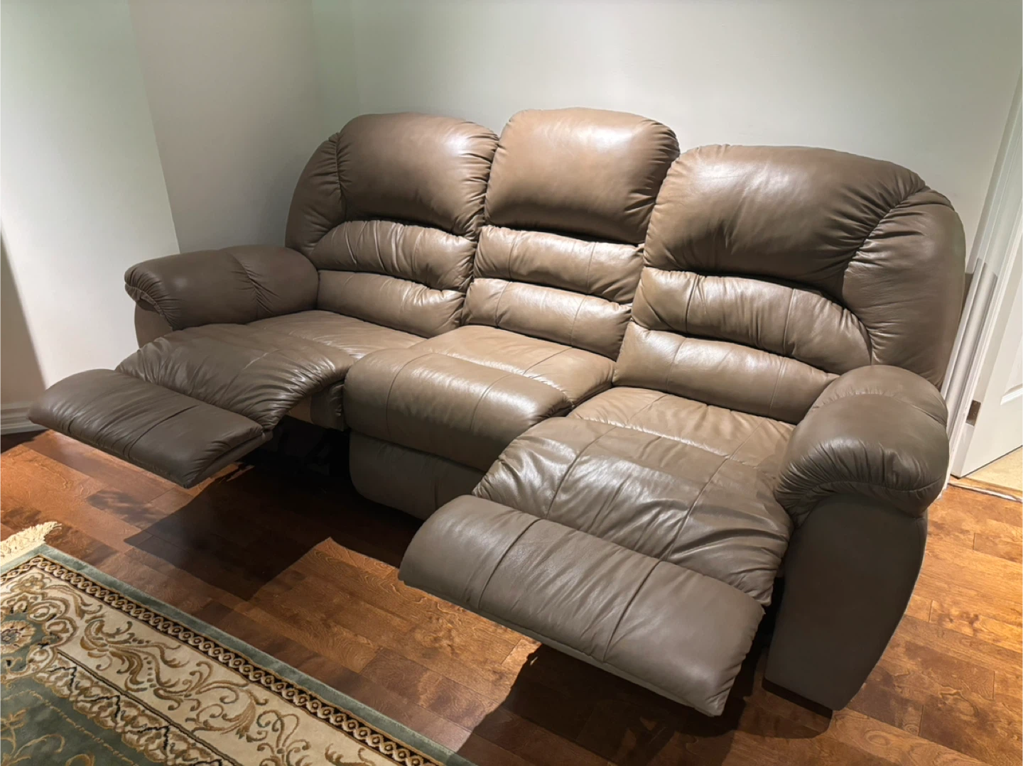 Leather sofa and chairs set