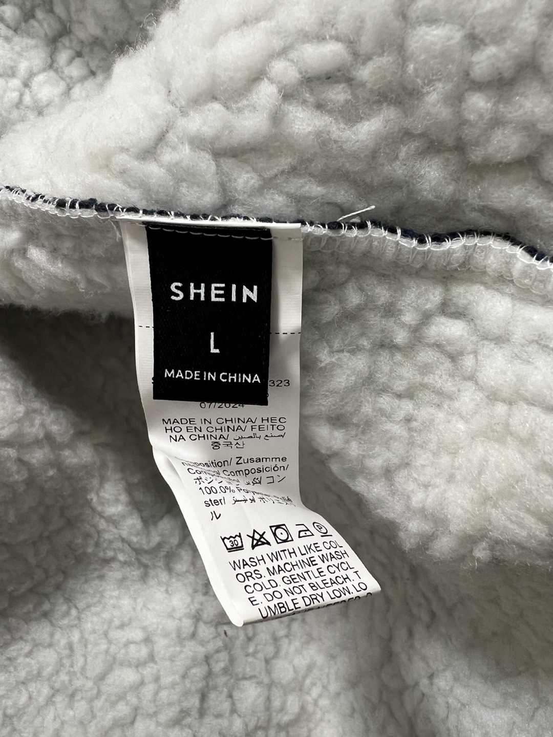 Plaid Sherpa Jacket - Size L - photo 3