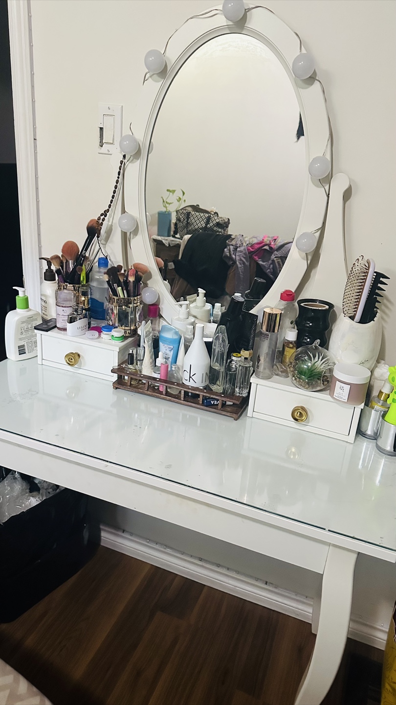 Vanity Table with Lighted Mirror, White - photo 3