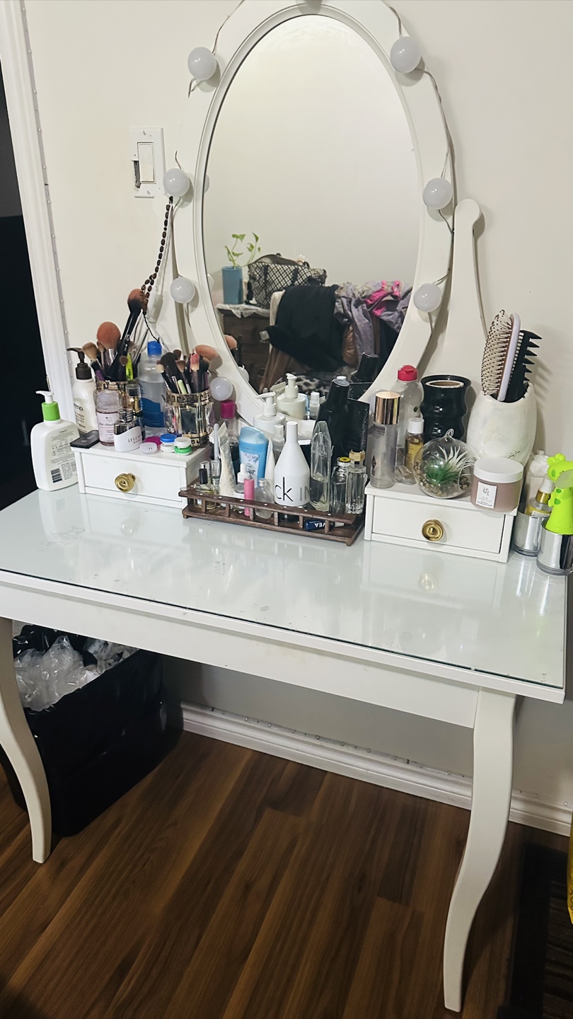 Vanity Table with Lighted Mirror, White - photo 4