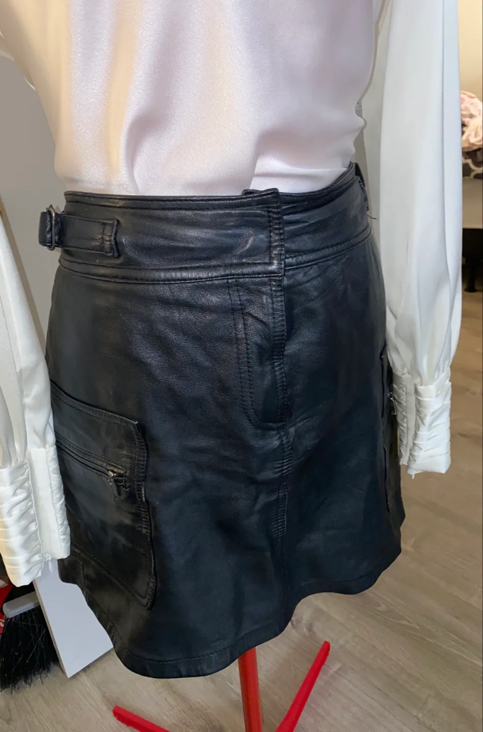 INC leather Skirt - Size 8/10 image indicator(3)