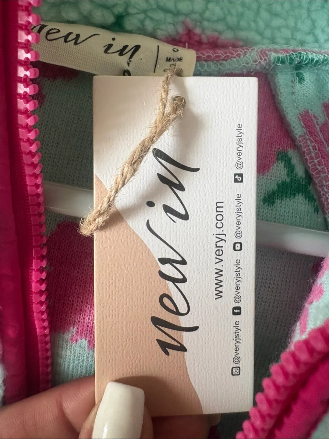 Sweet Cherry Fleece Pullover Jacket - Size S (NWT) image indicator(5)