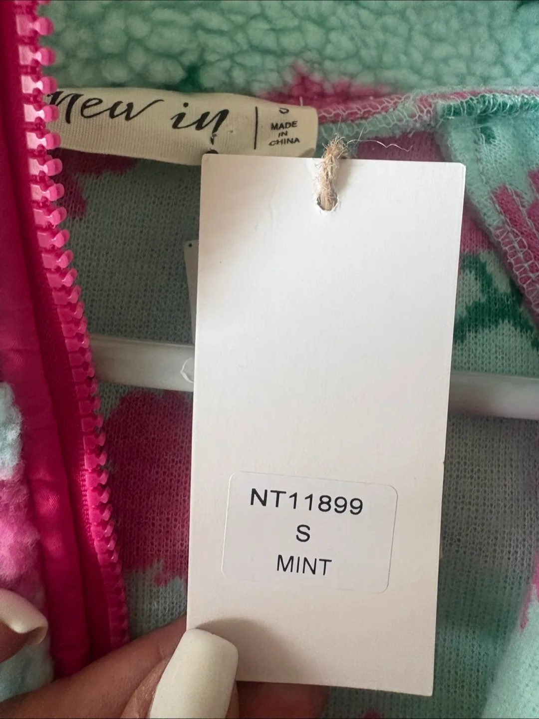 Sweet Cherry Fleece Pullover Jacket - Size S (NWT) image indicator(6)