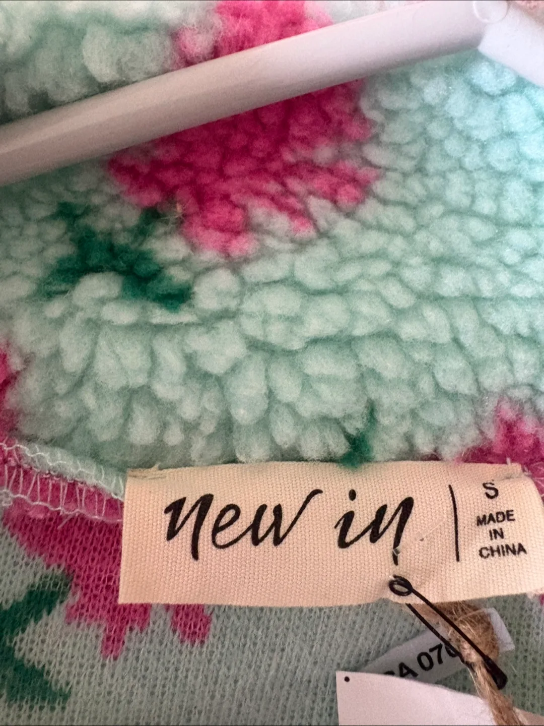 Sweet Cherry Fleece Pullover Jacket - Size S (NWT) image indicator(4)