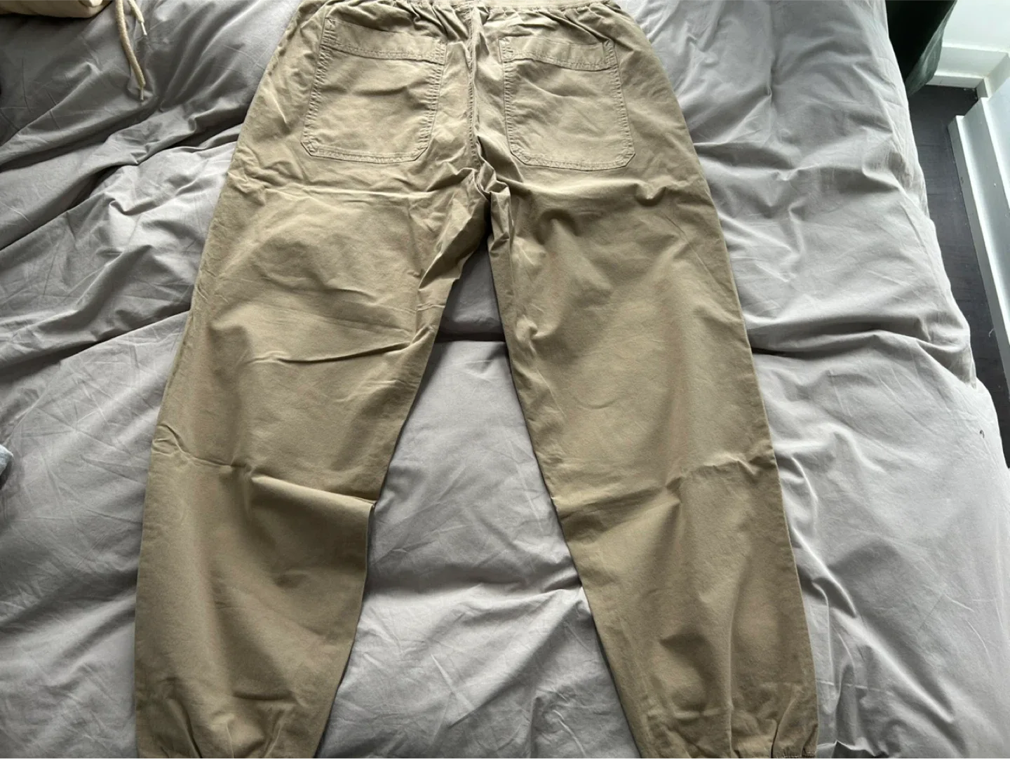 Uniqlo Jogger Pants - Size M thumbnail