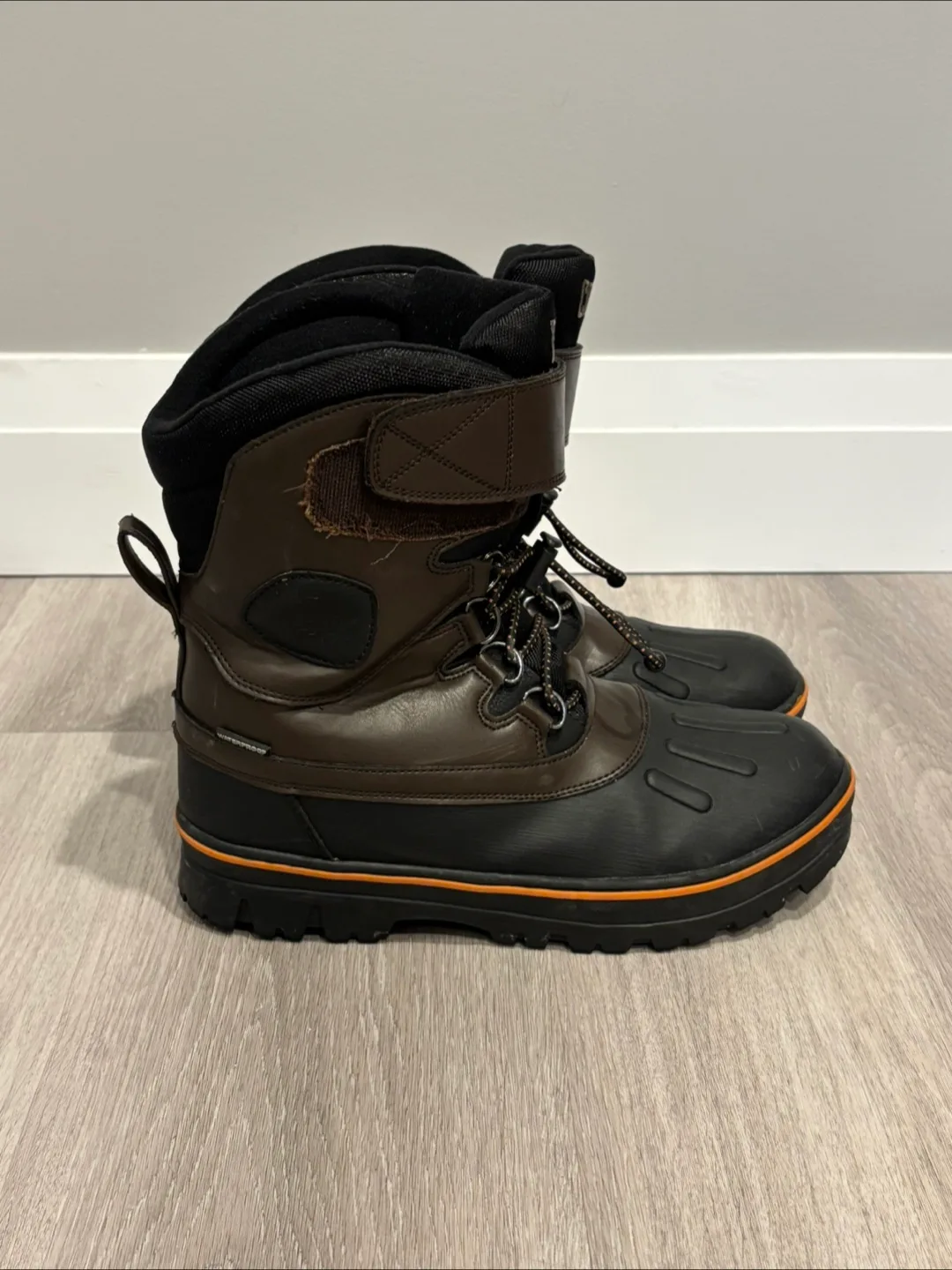 Men’s Cougar Winter Boots -size 8 thumbnail