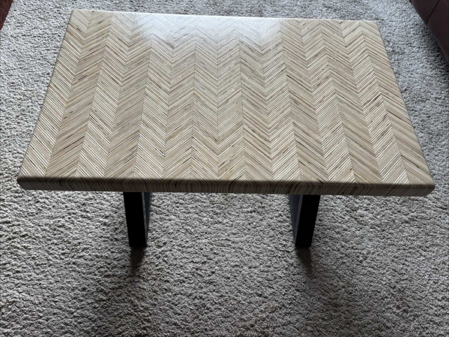 Solid wood coffee/end table - photo 2