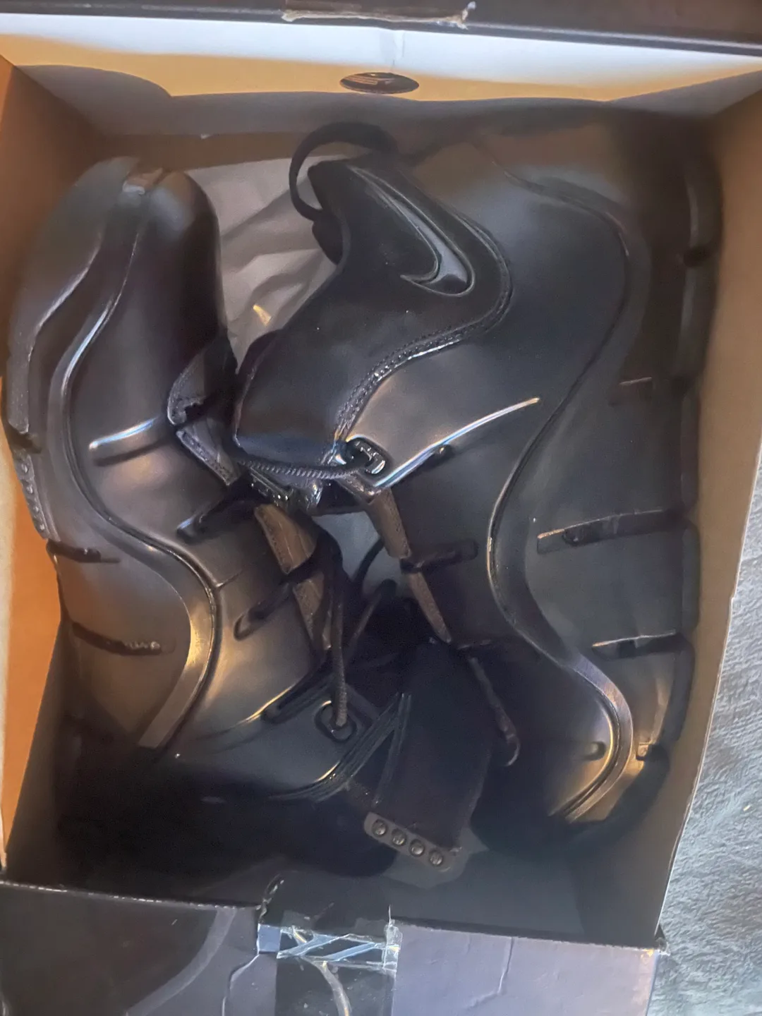 Nike Zoom LeBron IV Black US 13 image indicator(2)