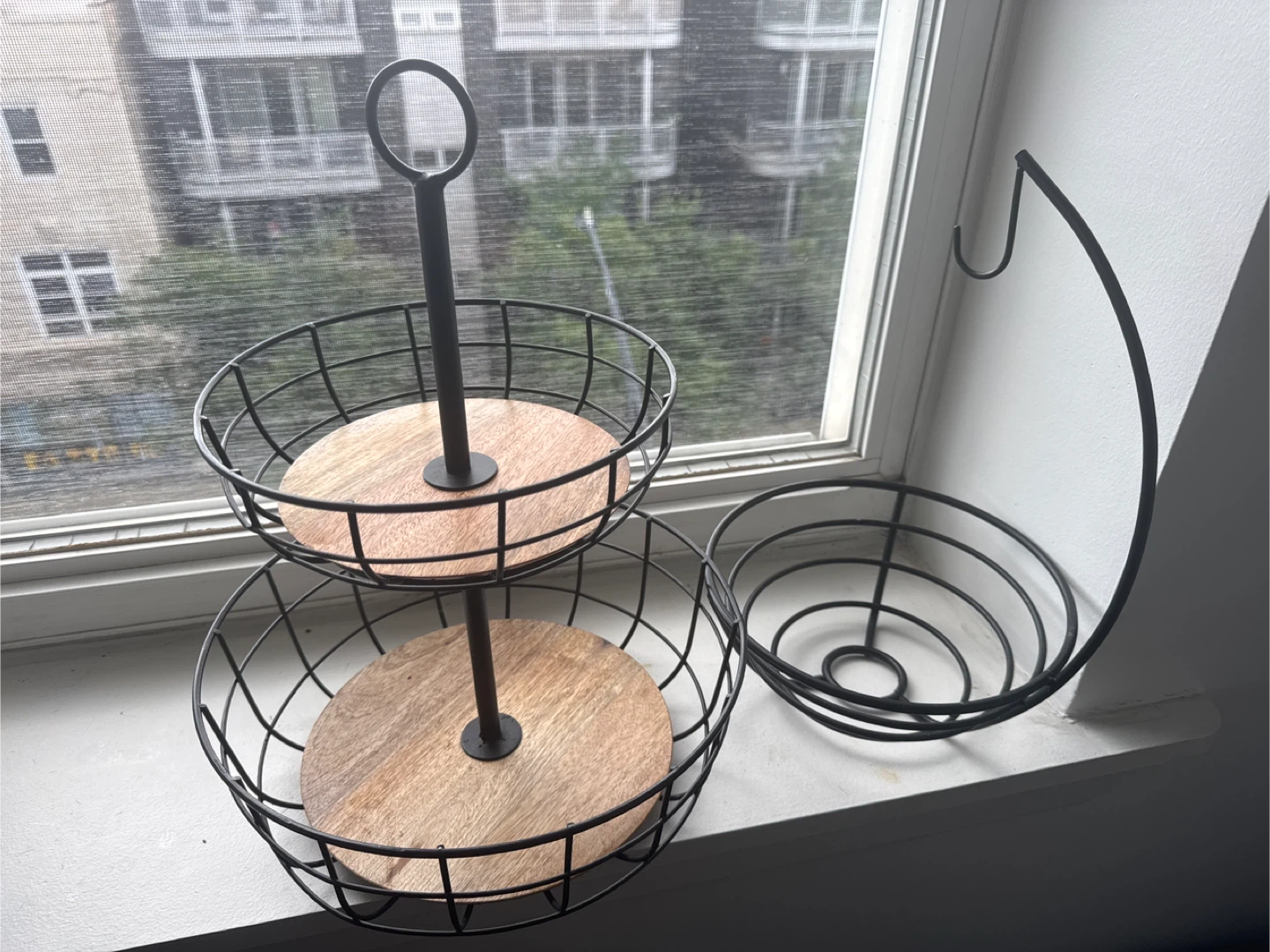 Tiered Fruit Basket with Banana Hanger