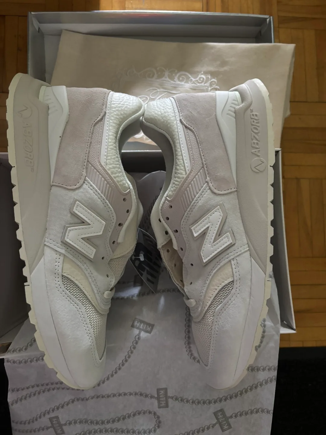 New Balance 997.5 Kith sz8.5 thumbnail