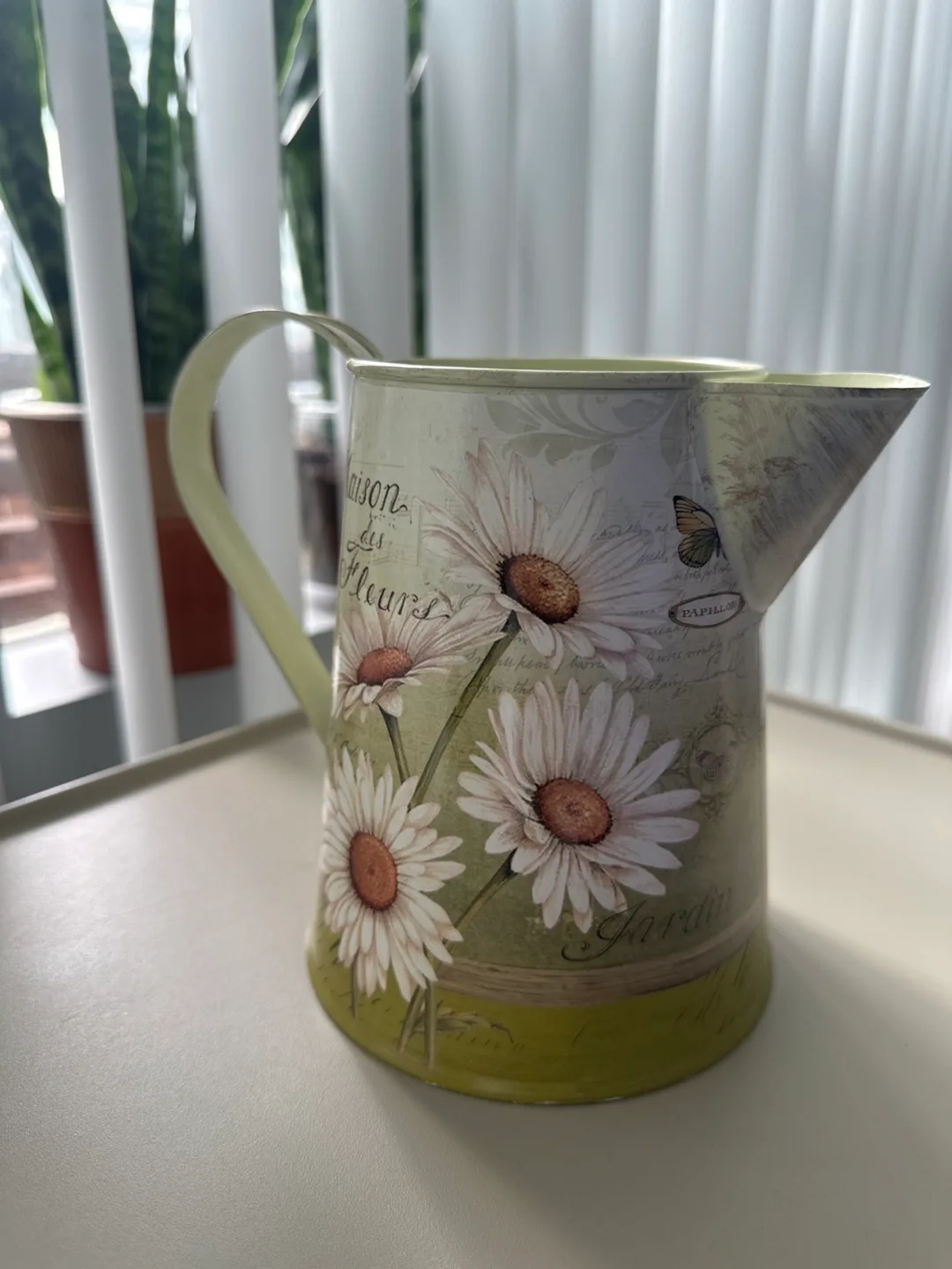 Decorative Pitcher/watering can image indicator(2)