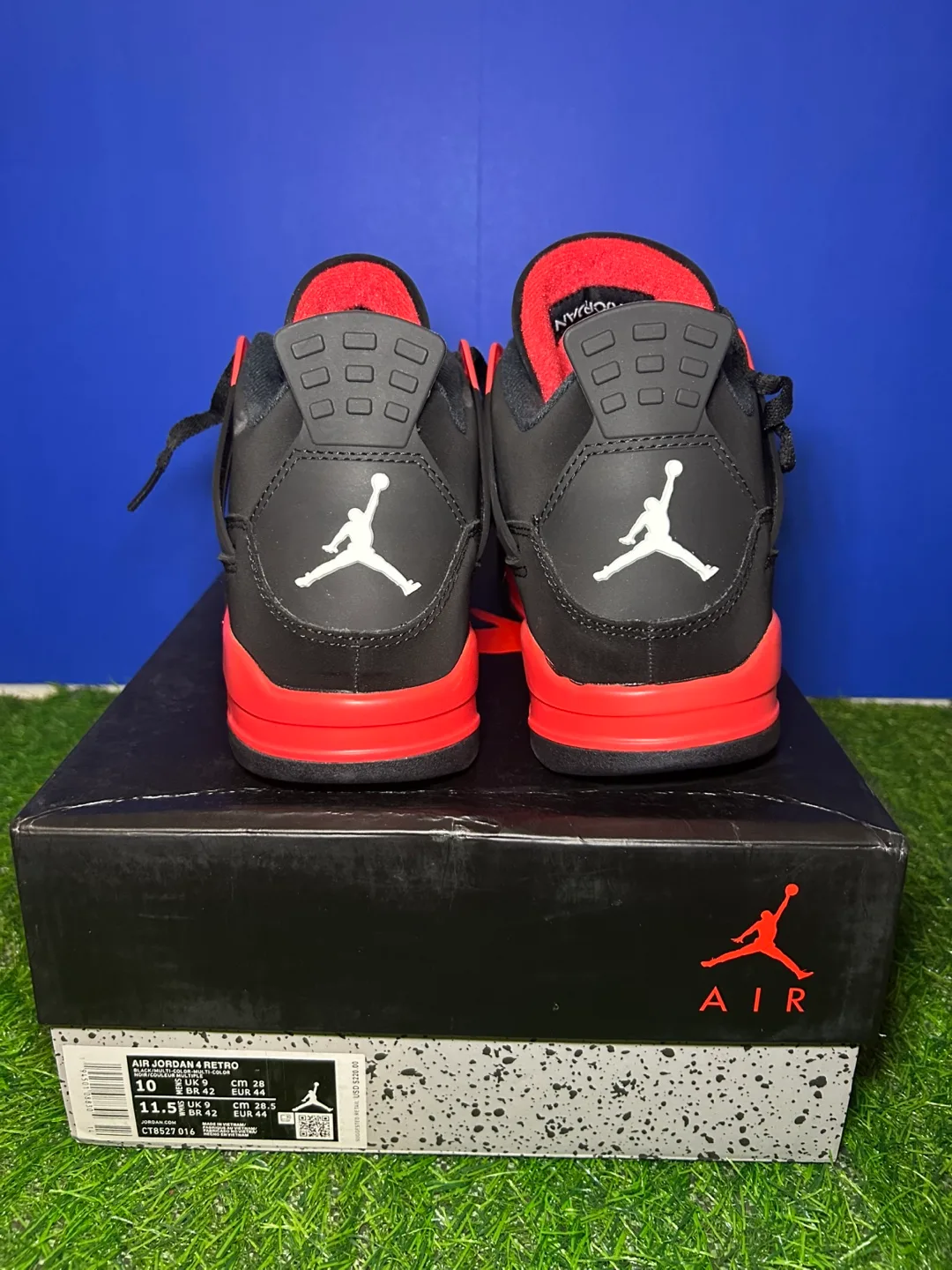 Air Jordan 4 Retro Black/Red Size 10 image indicator(3)