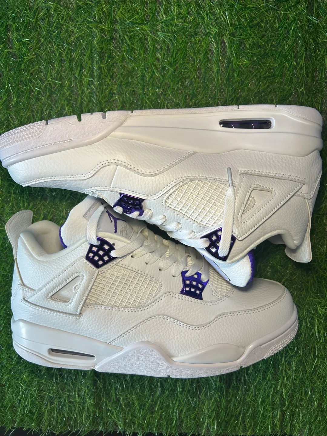 Jordan 4 Metallic Purple - Size 10.5 image indicator(4)