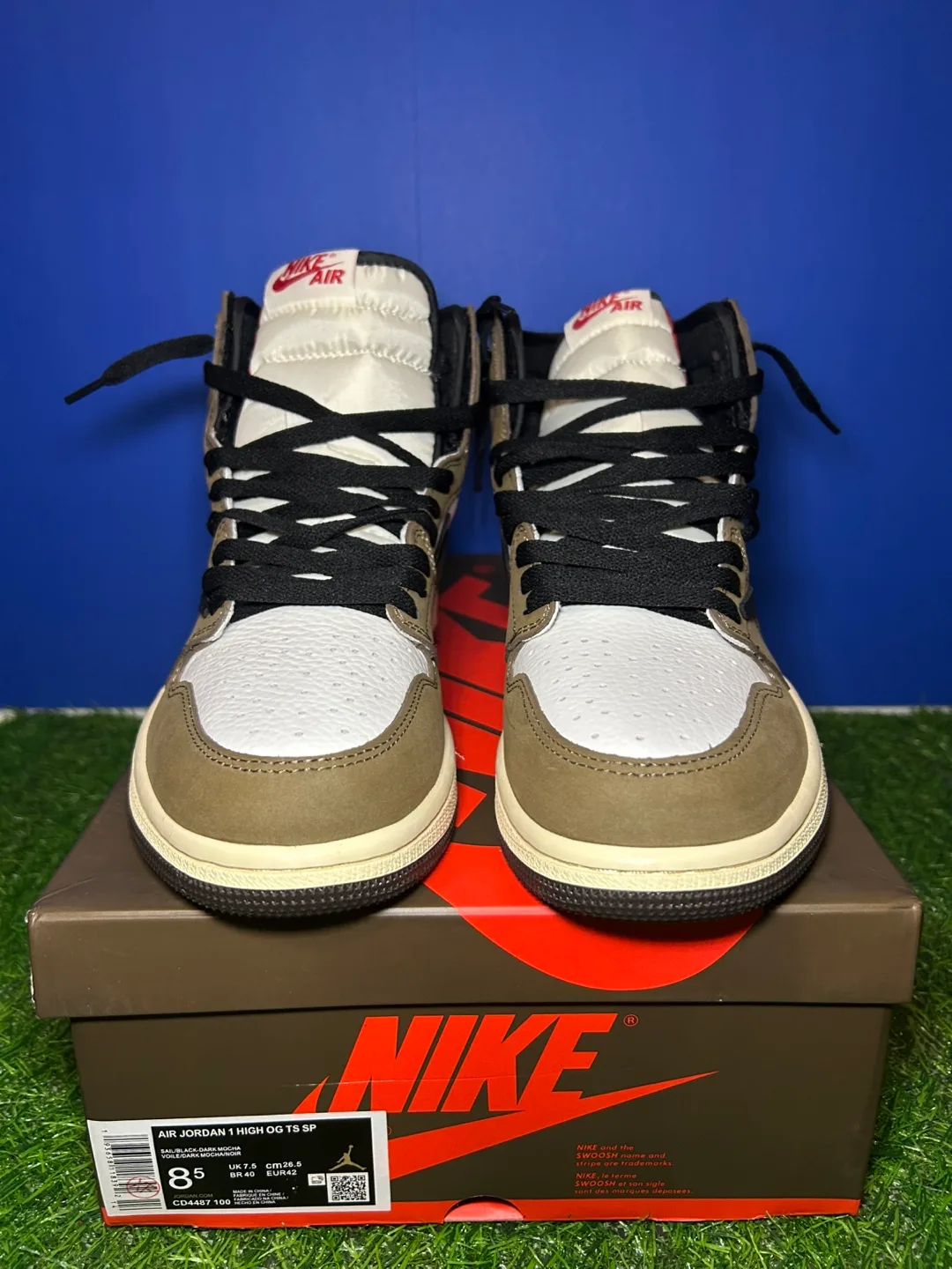 Nike Air Jordan 1 High OG TS SP - Size 8.5 image indicator(2)