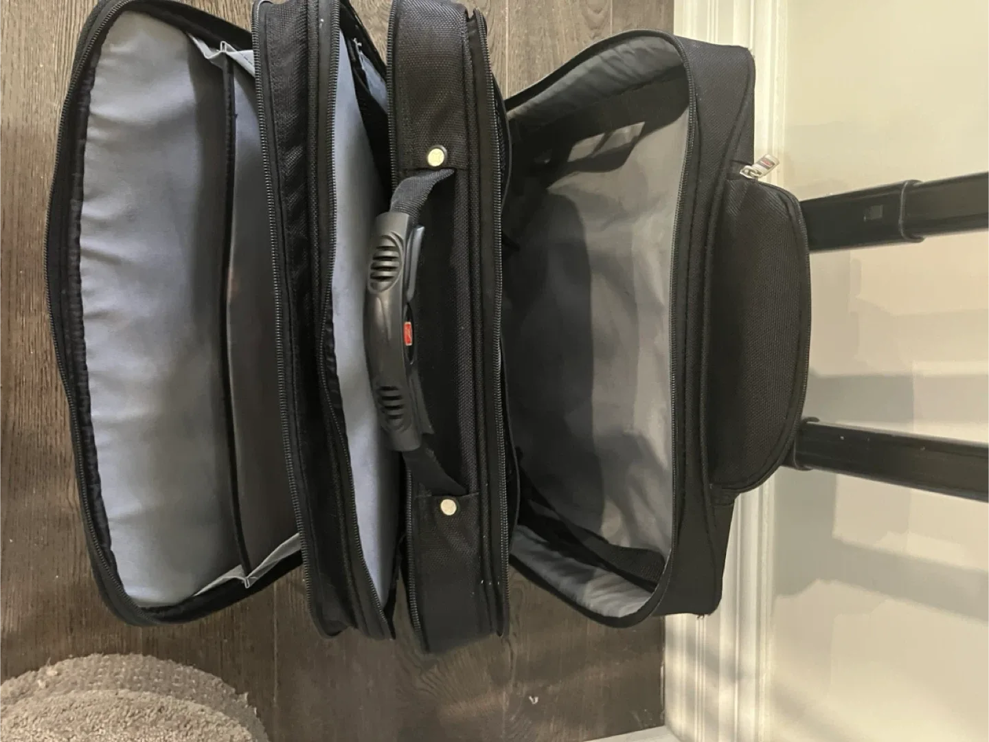 Mancini Wheeled Laptop and Travel Bag image indicator(2)