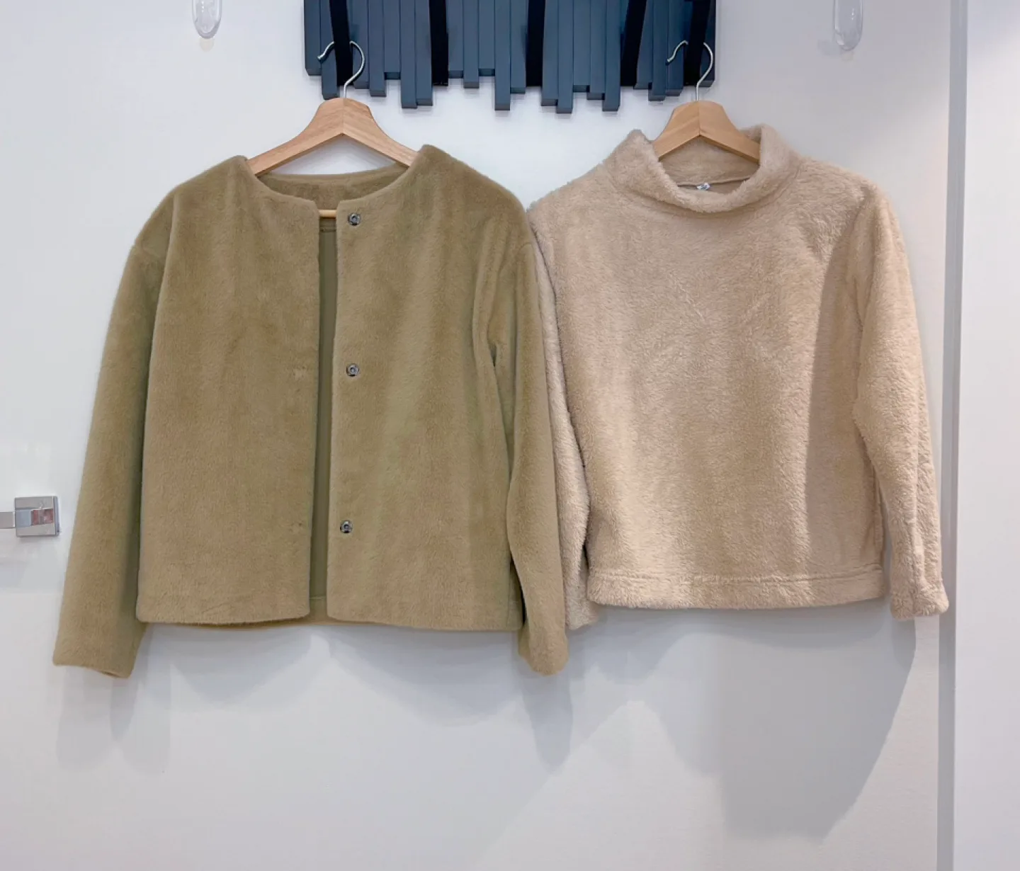 New Uniqlo Women’s Faux Fur Fleece Jacket thumbnail