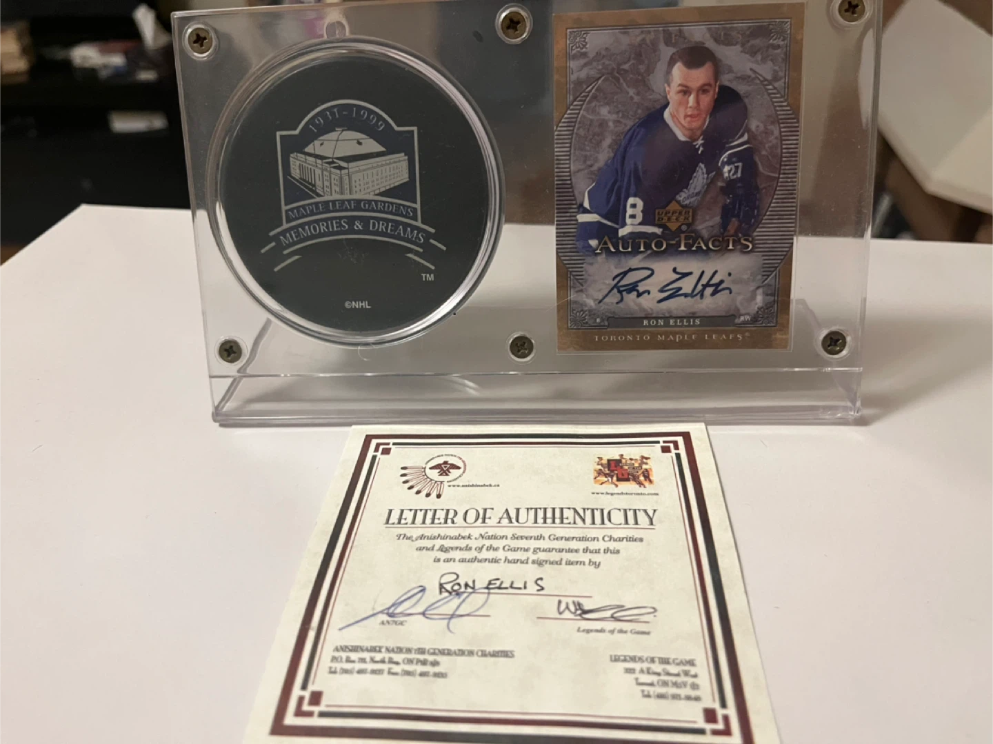 Lindsay’s own Ron Ellis autographed card and puck set. - photo 2