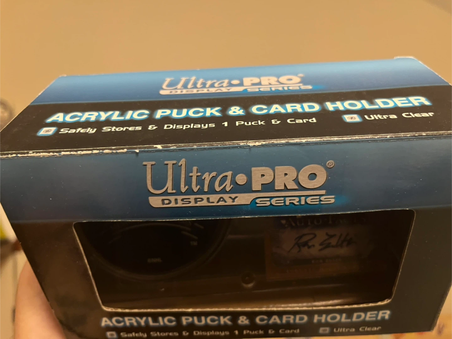 Lindsay’s own Ron Ellis autographed card and puck set. - photo 3