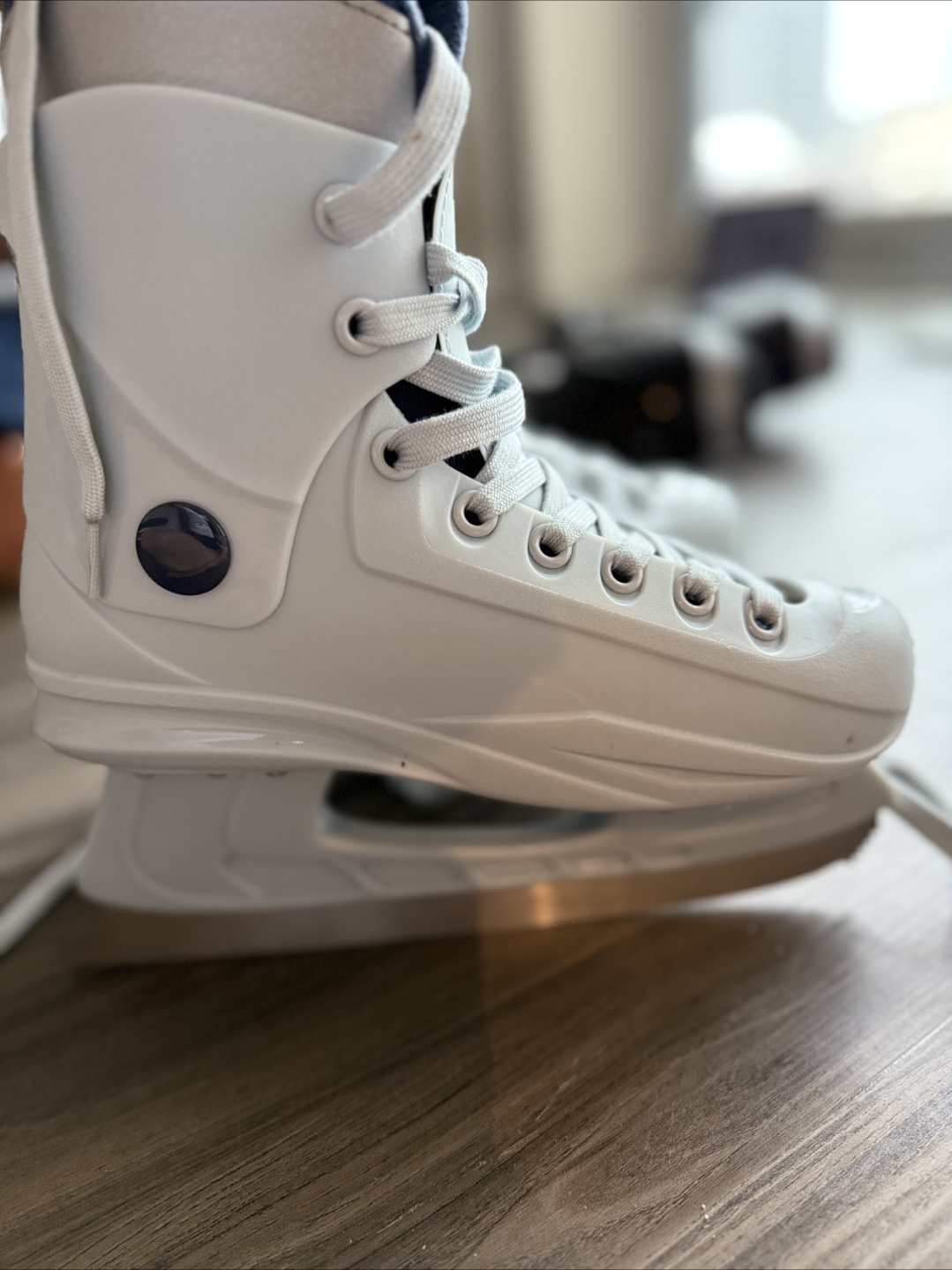 Oxelo Ice Skates - light blue from decathlon - photo 2