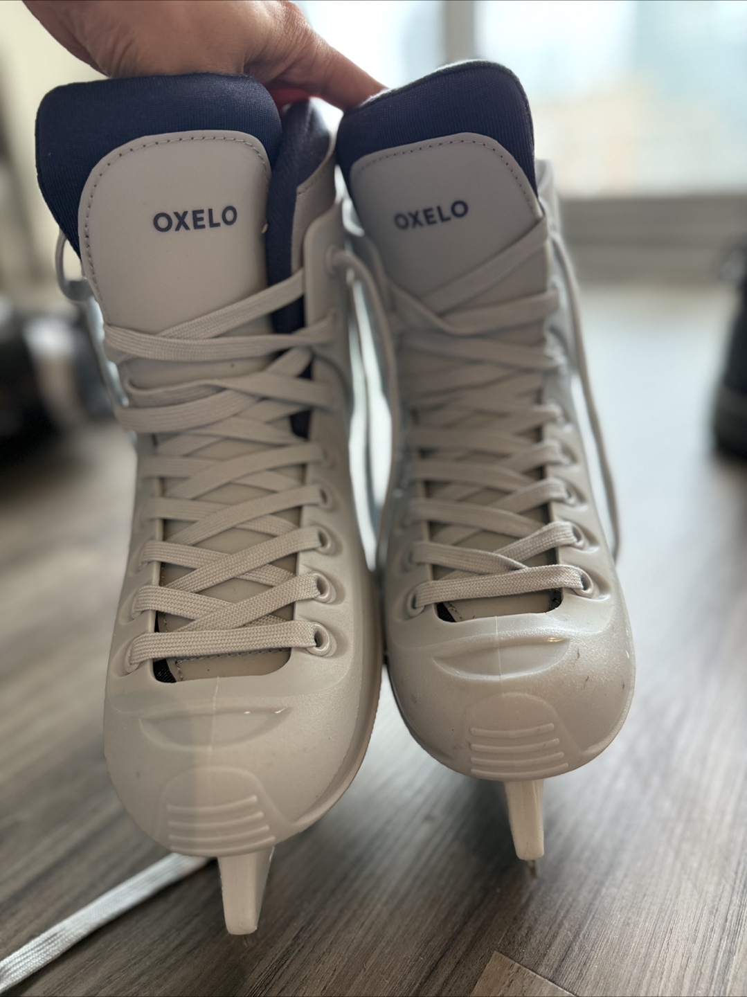 Oxelo Ice Skates - light blue from decathlon