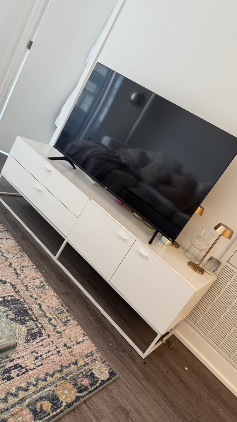 White TV Stand/Media Console structube
