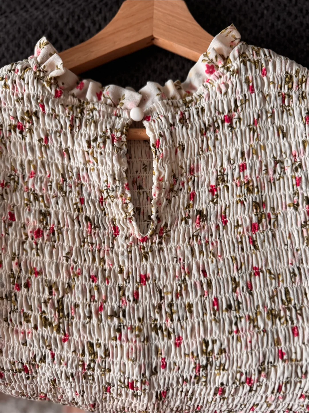 Floral Smocked Blouse image indicator(4)