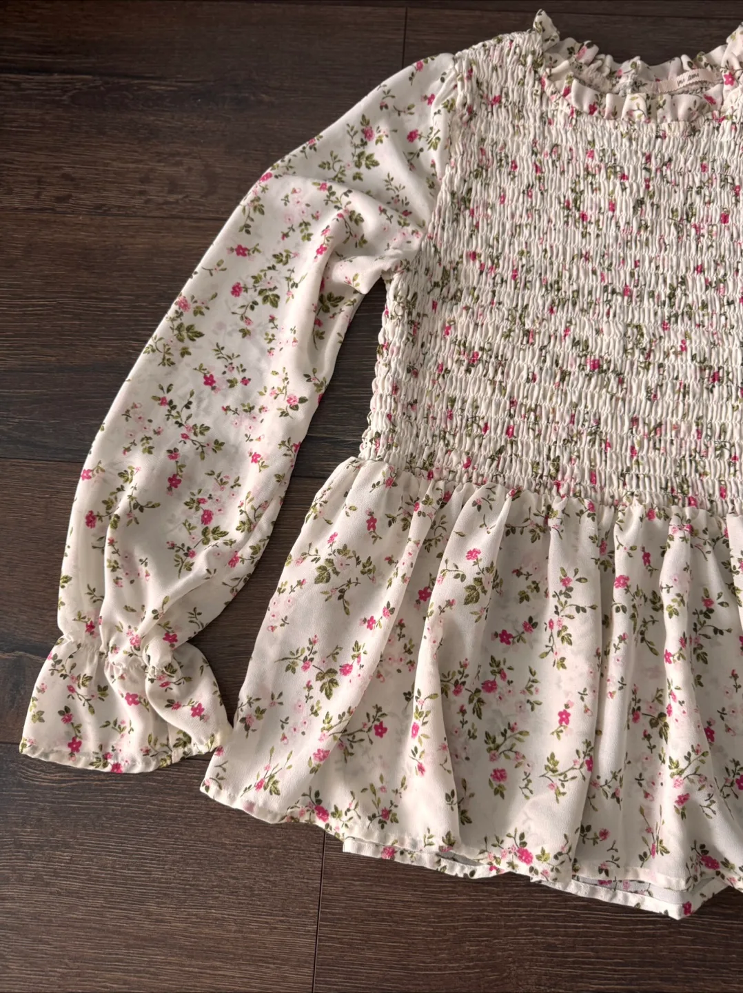 Floral Smocked Blouse image indicator(3)