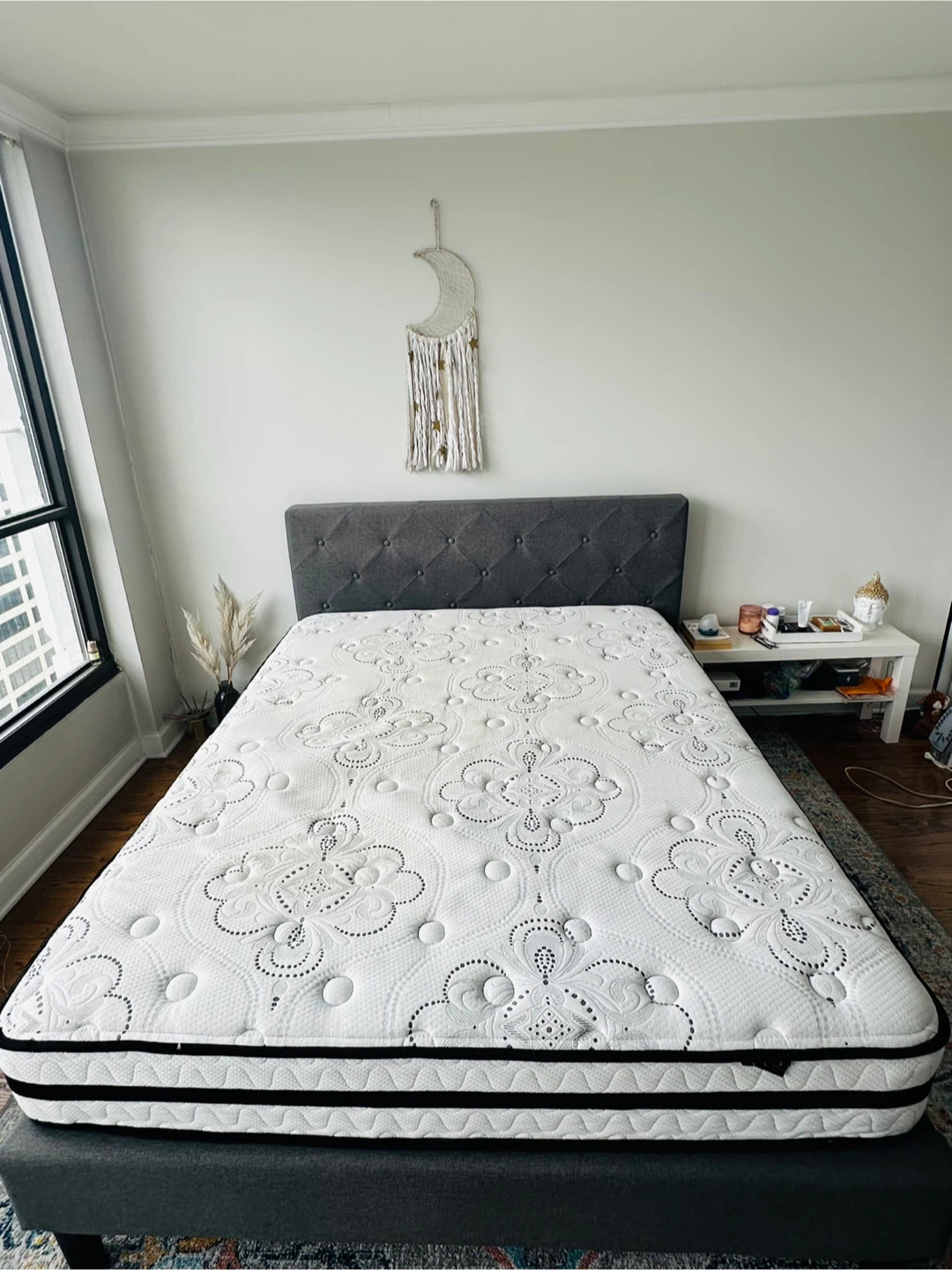Queen size Upholstered Bed Frame - photo 5