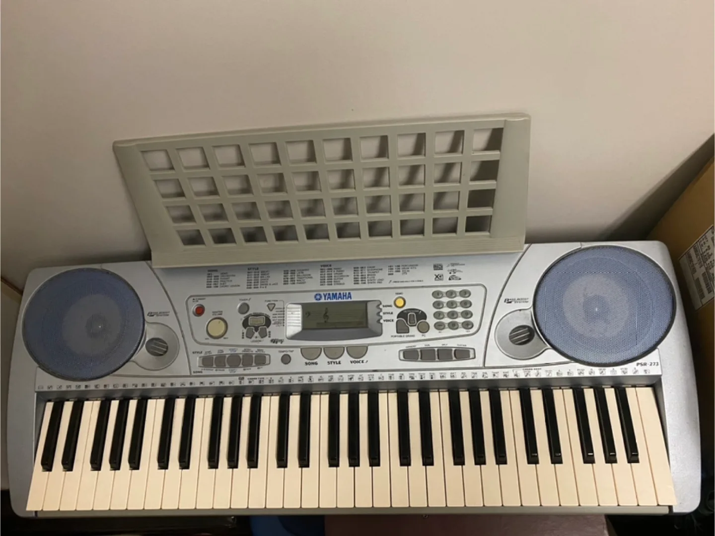 Yamaha PSR-273 Keyboard thumbnail