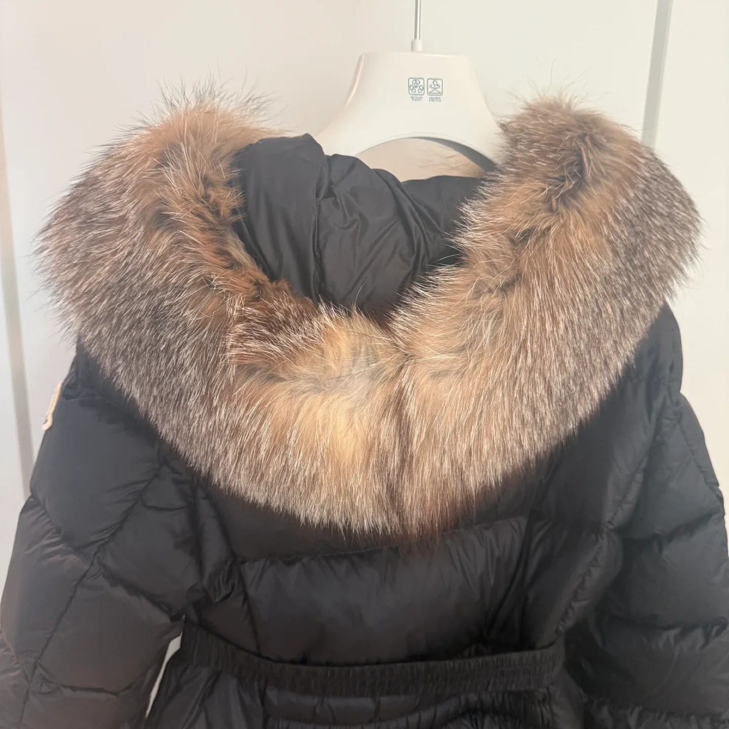 Authentic Moncler Boed with fox fur trim (size 2) image indicator(5)