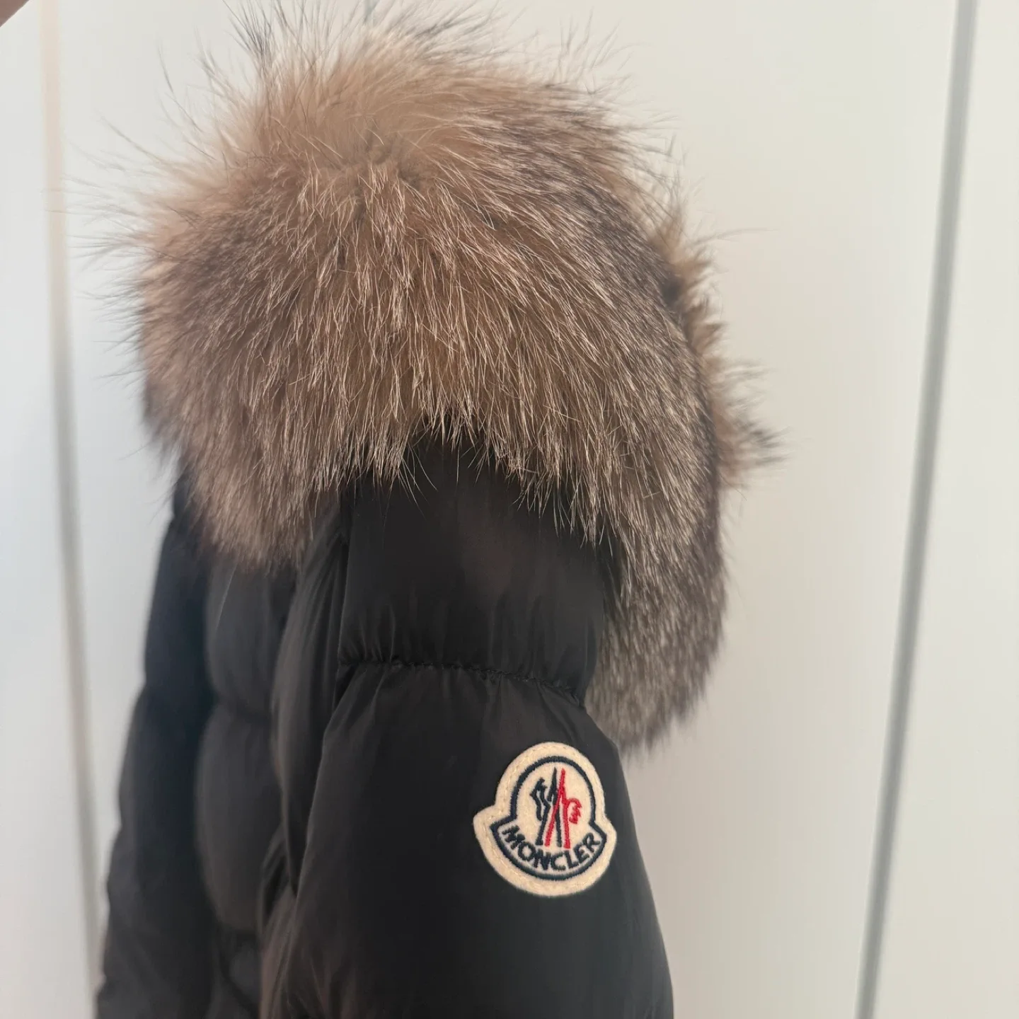 Authentic Moncler Boed with fox fur trim (size 2) image indicator(6)